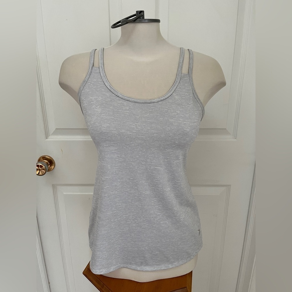 Old navy active tank top size xsmall
